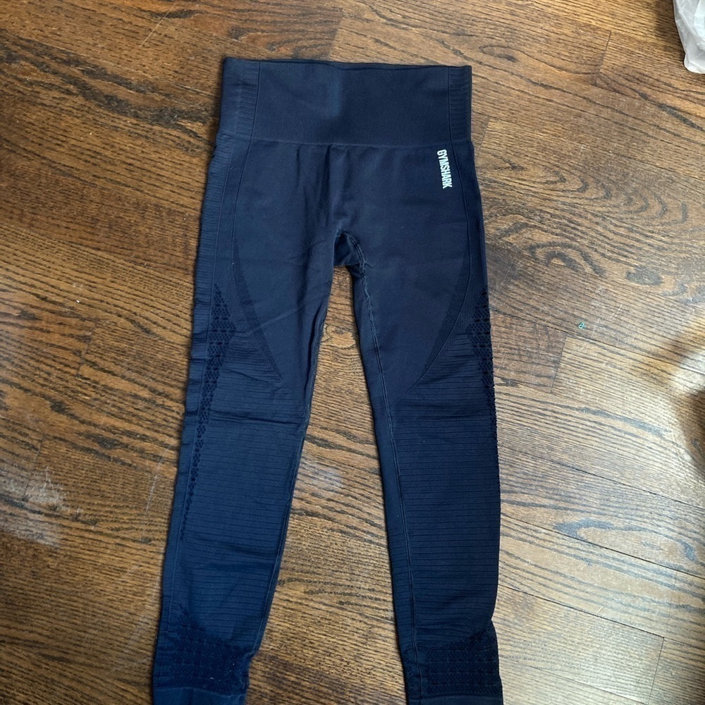 GYMSHARK Energy Seamless Crochet / Lace Cutout Black Leggings Size Athletic - Picture 5 of 7